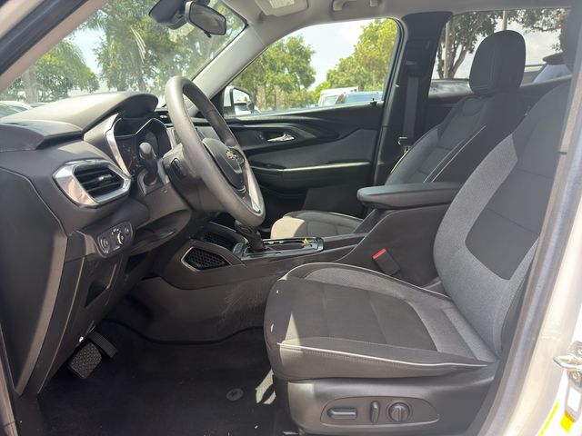 2023 Chevrolet TrailBlazer LT - Photo 12