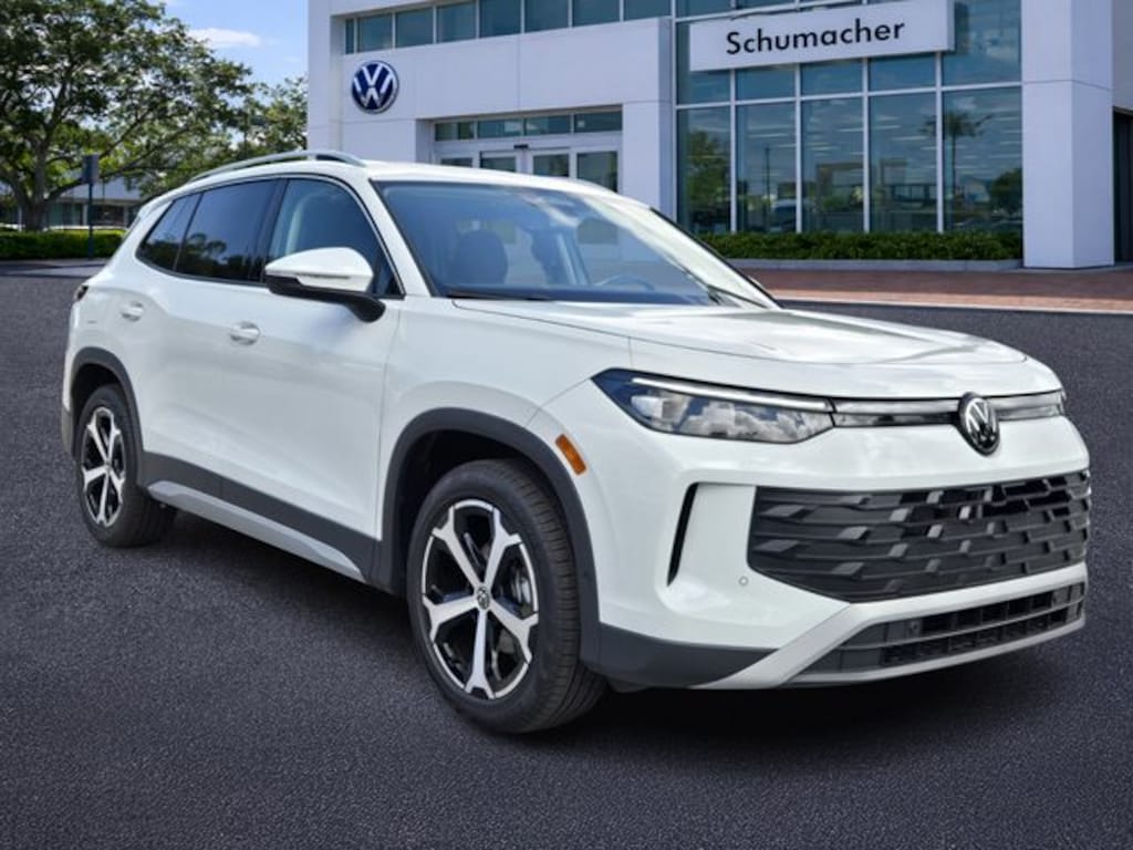 New 2026 Volkswagen Tiguan 2.0T SE SUV