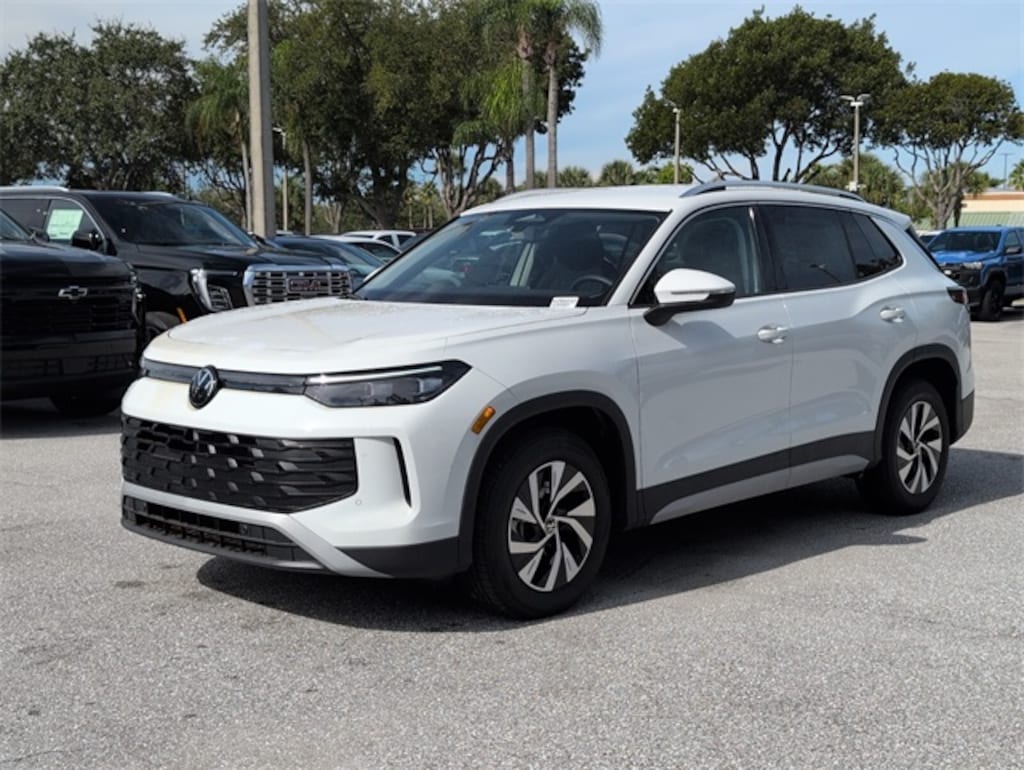 New 2025 Volkswagen Tiguan 2.0T S SUV