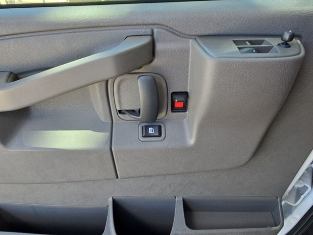 2025 Chevrolet Express Passenger LS - Photo 22
