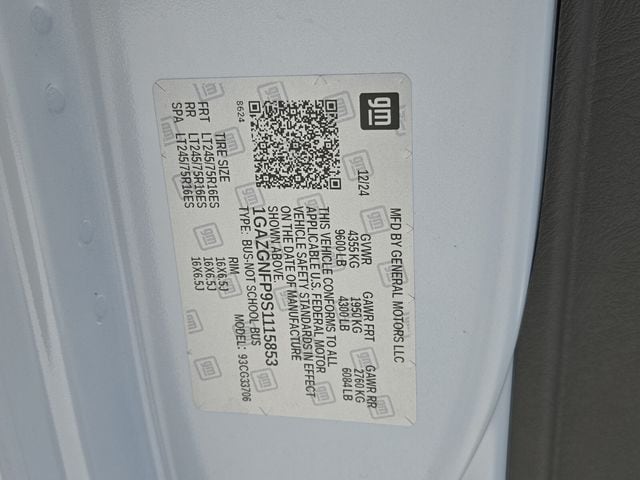 2025 Chevrolet Express Passenger LS - Photo 18