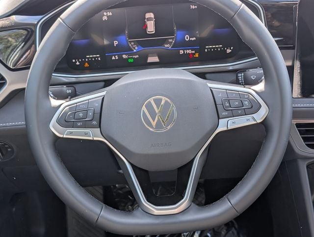 2026 Volkswagen Taos SE Black - Photo 9