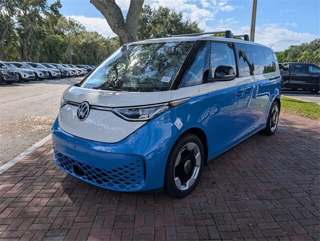 2025 Volkswagen ID. Buzz Pro Plus photo 4
