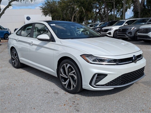 2026 Volkswagen Jetta 1.5T SEL photo 2