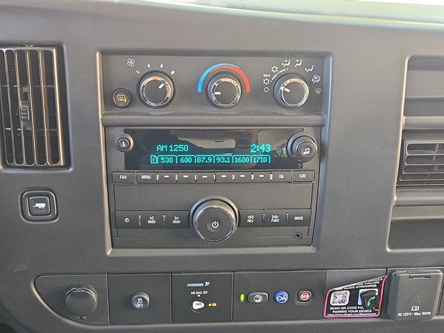 2025 Chevrolet Express Passenger LS - Photo 19