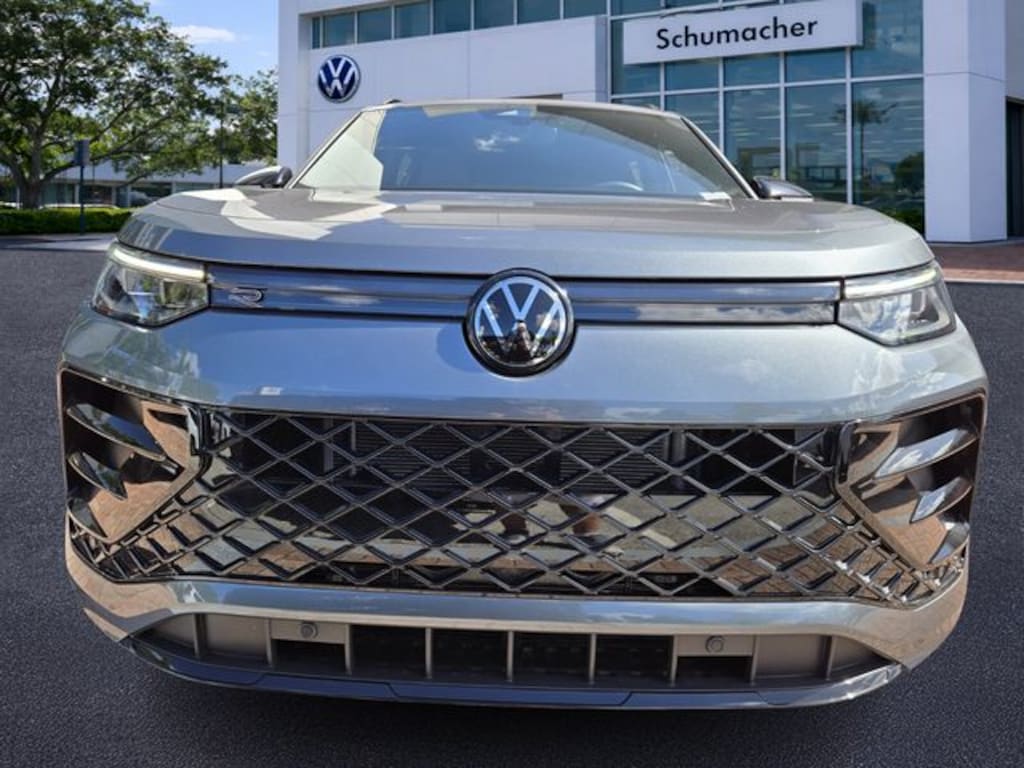 New 2026 Volkswagen Tiguan 2.0T SE R-Line Black SUV