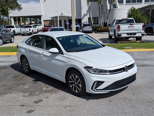 2026 Volkswagen Jetta 1.5T S photo 2