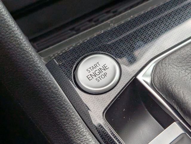 2026 Volkswagen Taos SE Black - Photo 25