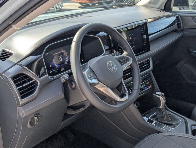 2026 Volkswagen Taos SE Black - Photo 7
