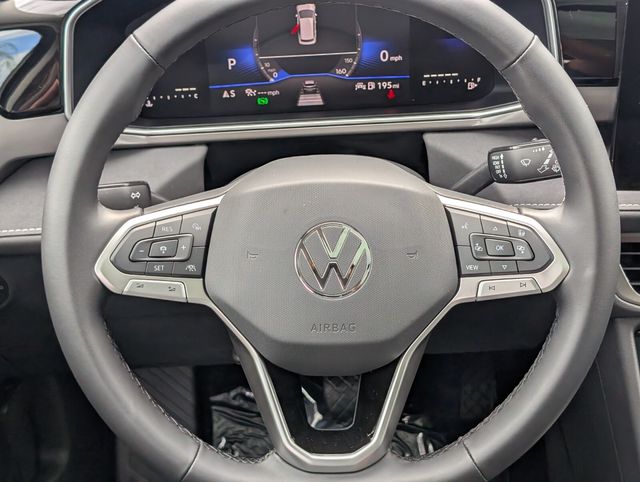 2026 Volkswagen Taos SE Black - Photo 14