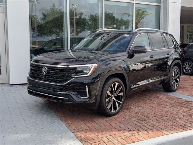 2026 Volkswagen Atlas SEL Premium R-Line photo 4