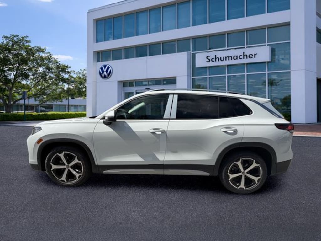 New 2026 Volkswagen Tiguan 2.0T SE SUV