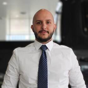 Staff member Ariel Suarez from ID_5bd887