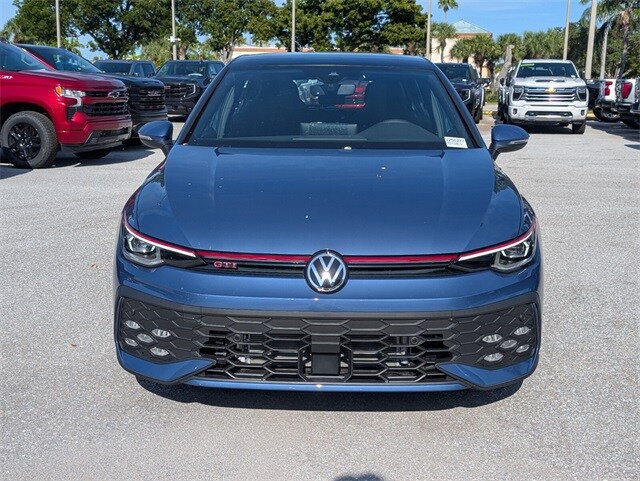 2025 Volkswagen Golf GTI SE photo 2