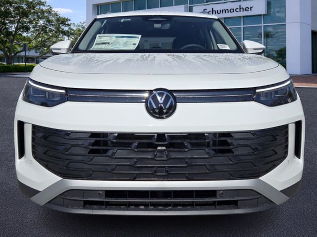 New 2026 Volkswagen Tiguan 2.0T SE SUV