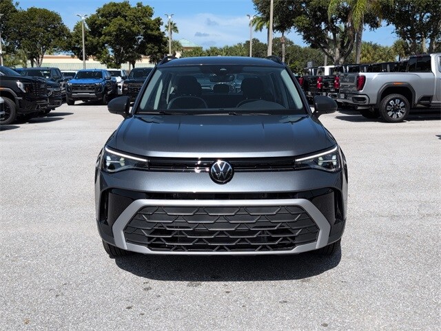 2025 Volkswagen Taos S photo 3