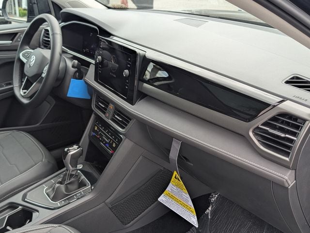 2026 Volkswagen Taos SE Black - Photo 18