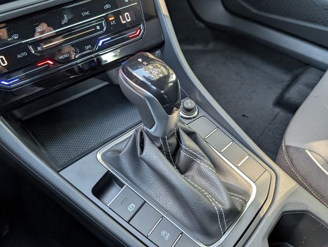 2026 Volkswagen Jetta Sport - Photo 14