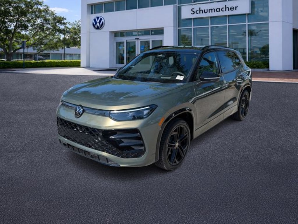 New 2026 Volkswagen Tiguan 2.0T SE R-Line Black SUV