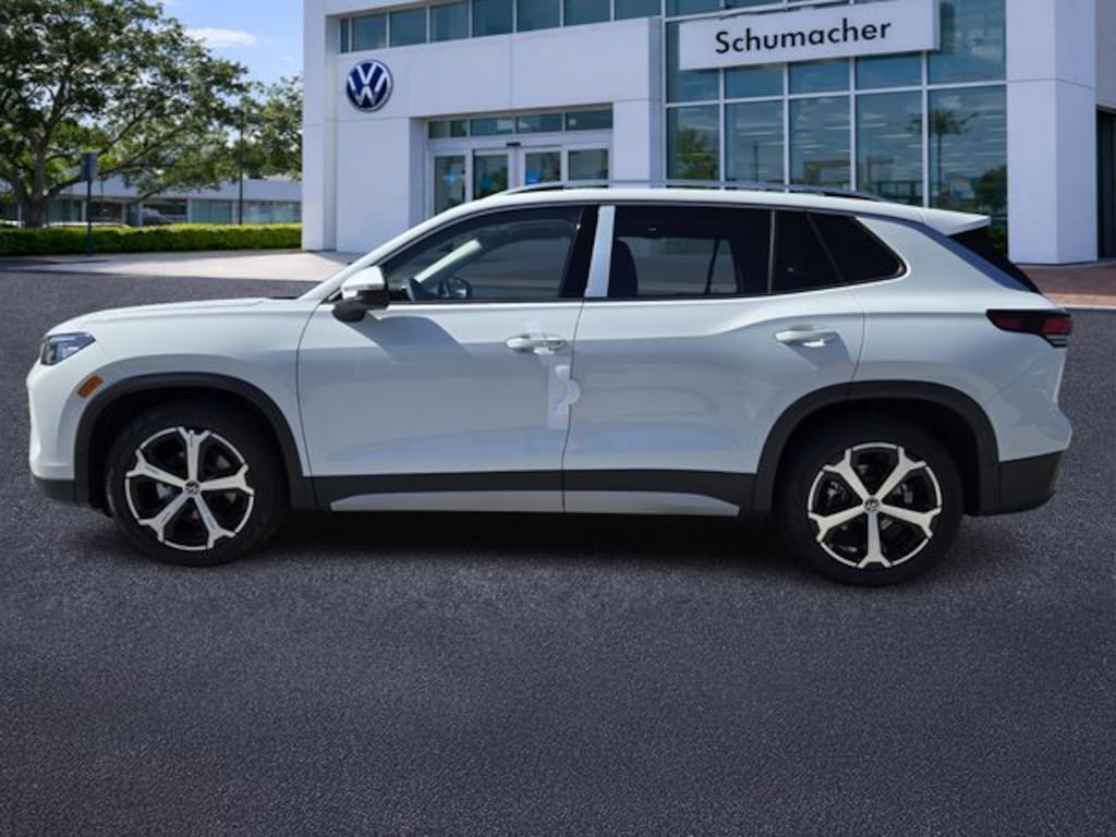 New 2026 Volkswagen Tiguan 2.0T SE SUV