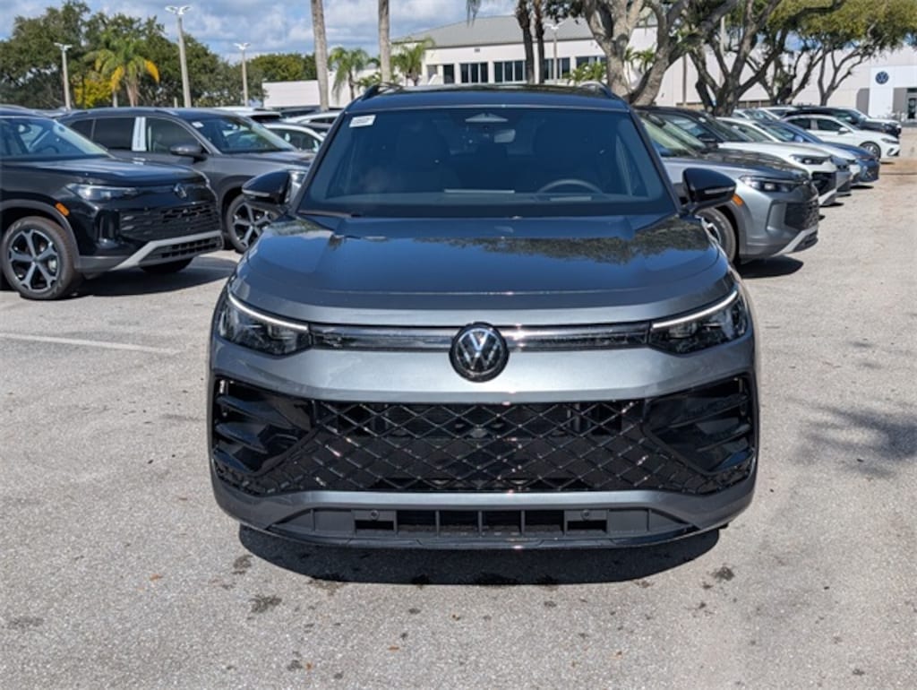 New 2026 Volkswagen Tiguan 2.0T SE R-Line Black SUV