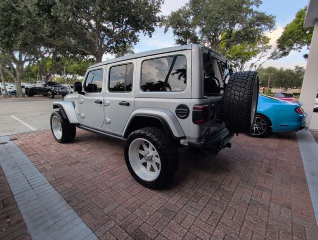 Used 2024 Jeep Wrangler Sahara SUV