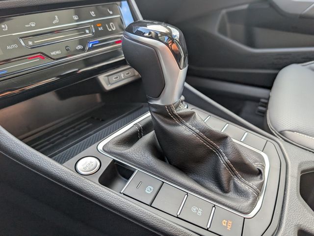 2026 Volkswagen Jetta SEL - Photo 17