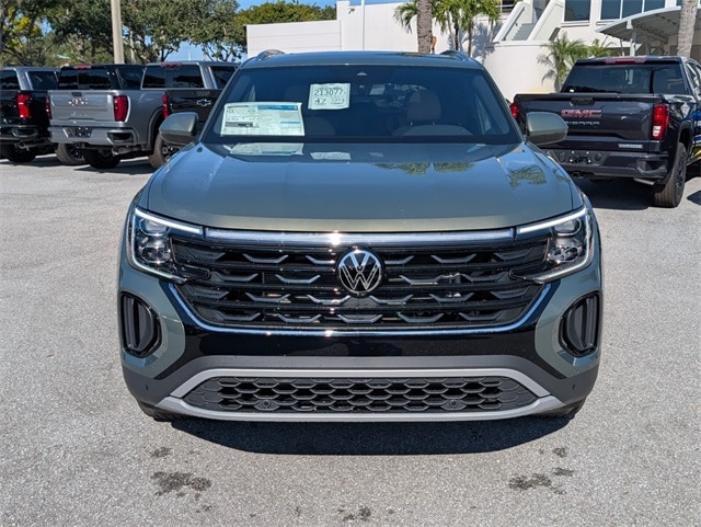 2026 Volkswagen Atlas Cross Sport SE photo 3