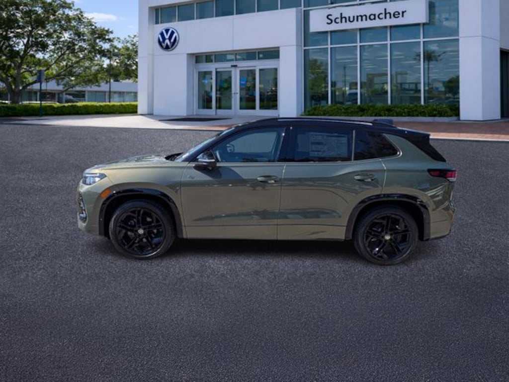 New 2026 Volkswagen Tiguan 2.0T SE R-Line Black SUV