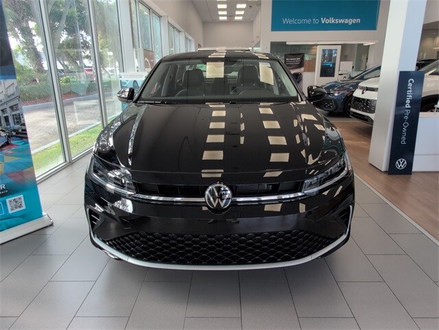 2025 Volkswagen Jetta 1.5T SE photo 3
