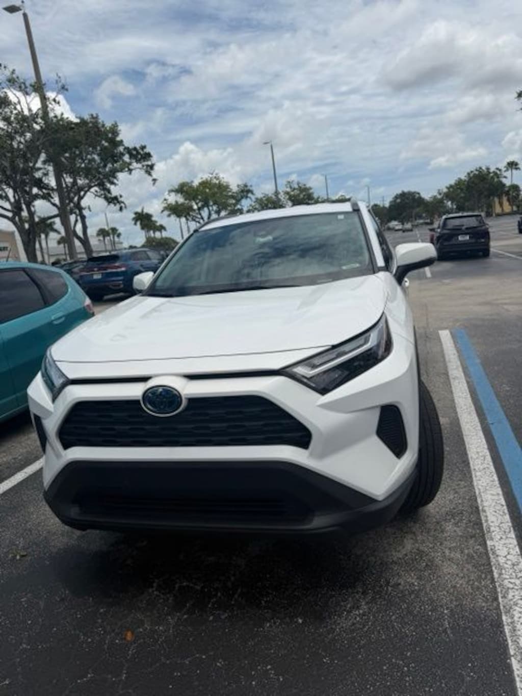 Used 2024 Toyota RAV4 Hybrid XLE SUV