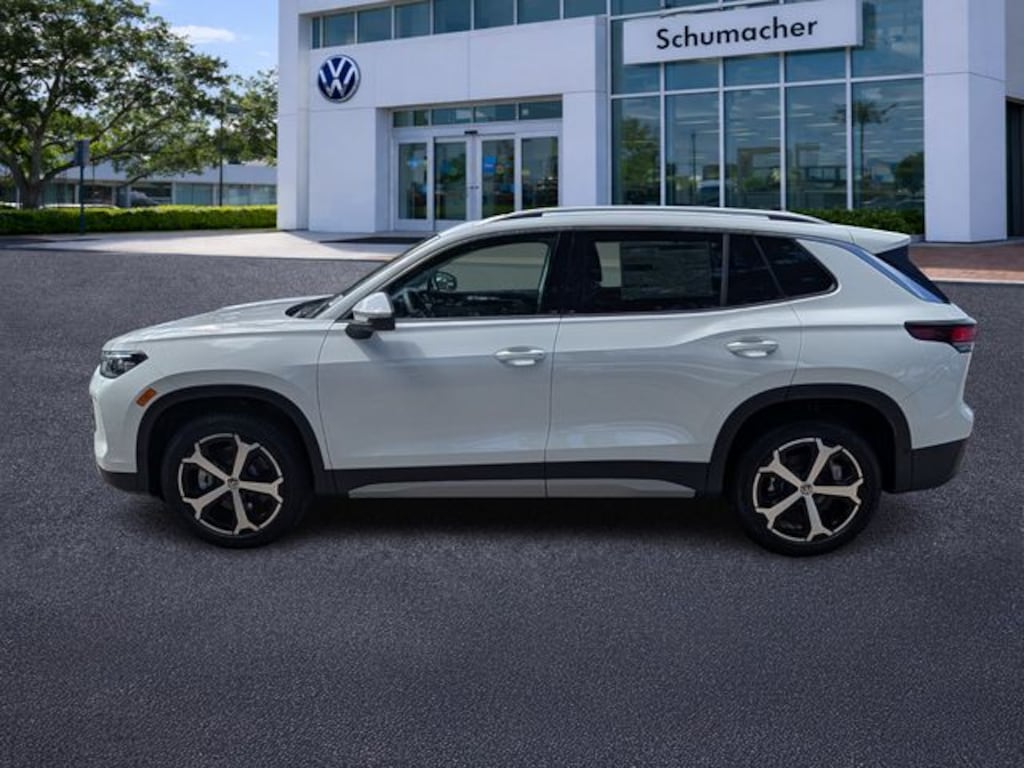 New 2026 Volkswagen Tiguan 2.0T SE SUV