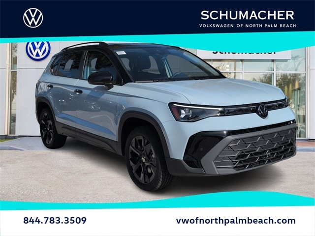 2026 Volkswagen Taos SE Black's photo