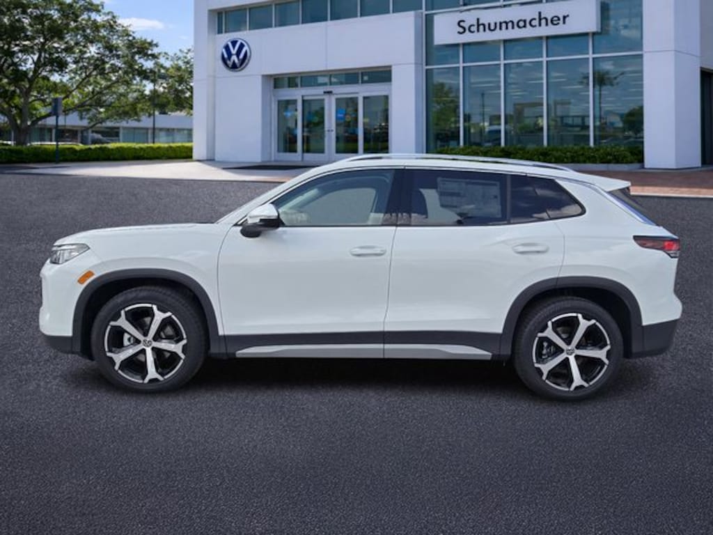 New 2026 Volkswagen Tiguan 2.0T SE SUV