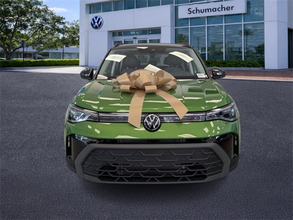 New 2026 Volkswagen Taos 1.5T SE Black SUV