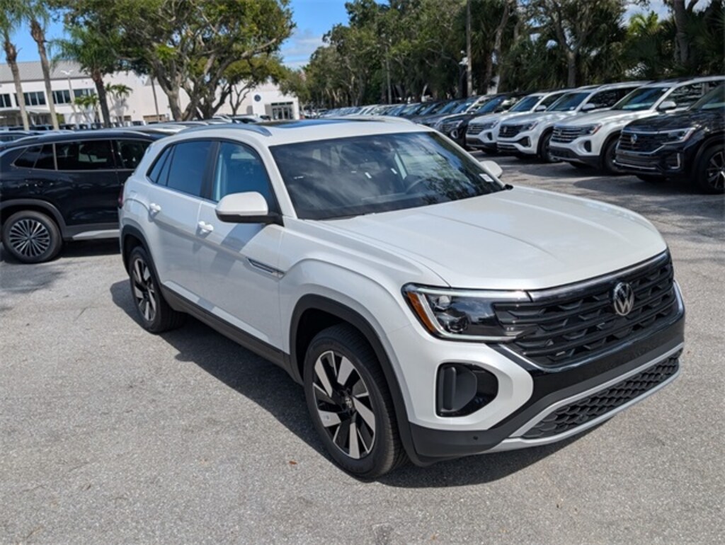 New 2026 Volkswagen Atlas Cross Sport 2.0T SE w/Technology SUV