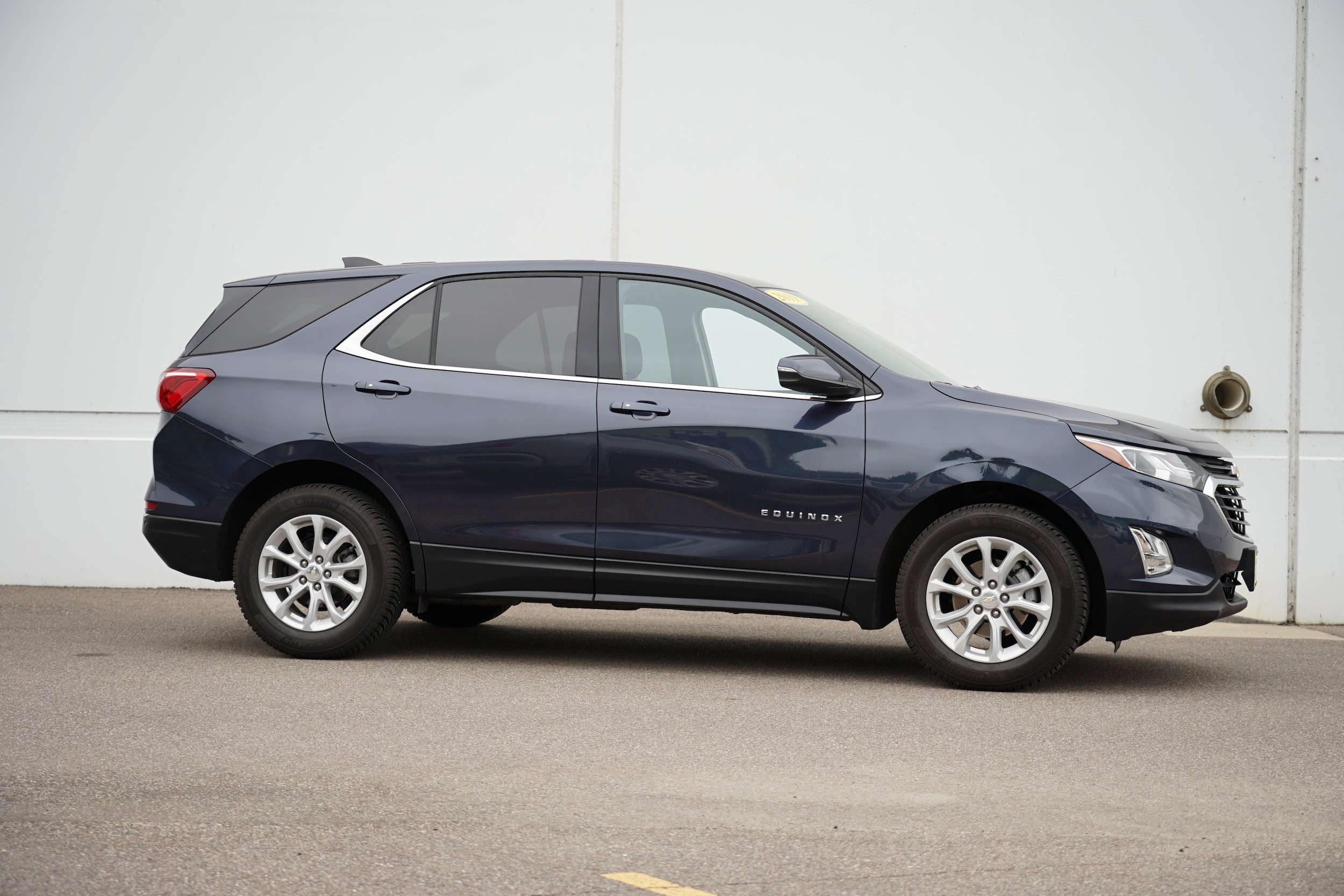 Used 2019 Chevrolet Equinox LT with VIN 3GNAXKEVXKL242839 for sale in Cold Spring, Minnesota