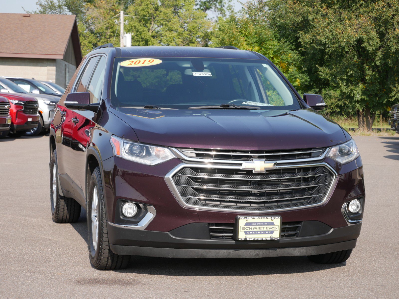 Used 2019 Chevrolet Traverse 1LT with VIN 1GNEVGKW1KJ115051 for sale in Cold Spring, MN