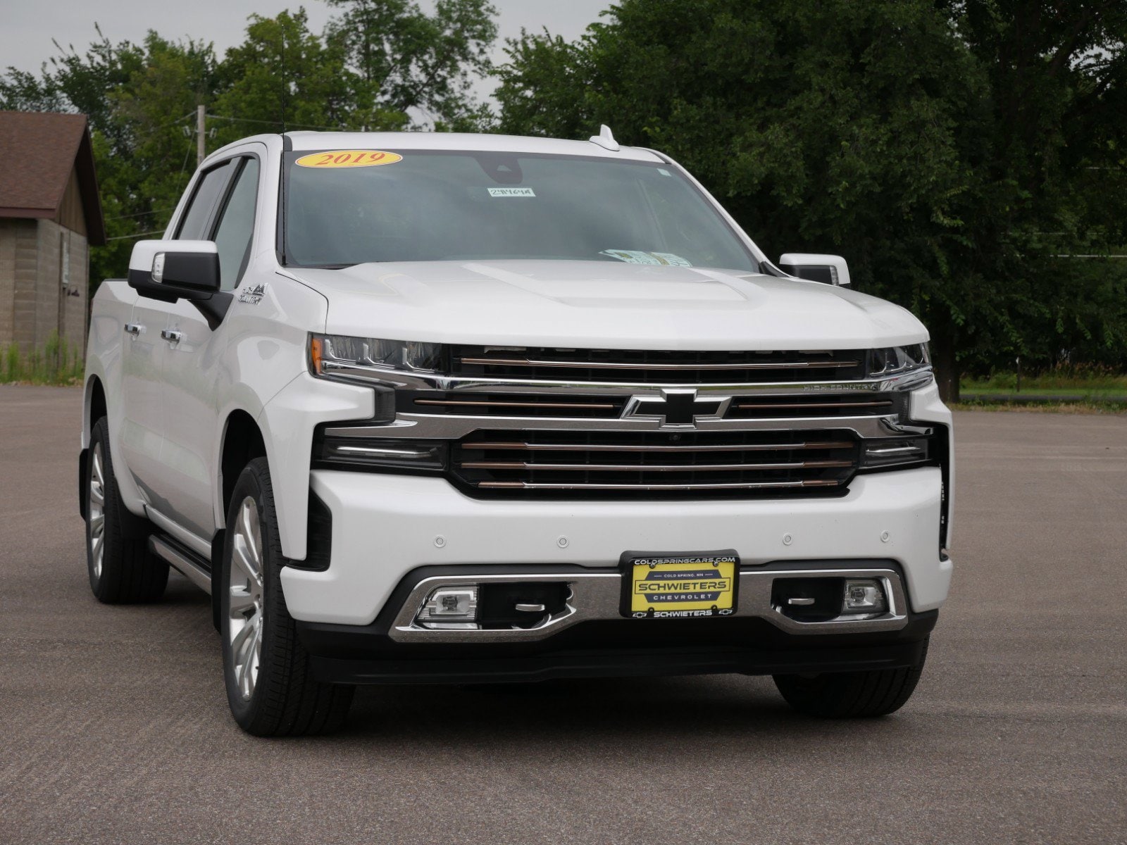Used 2019 Chevrolet Silverado 1500 High Country with VIN 1GCUYHED0KZ170670 for sale in Cold Spring, Minnesota
