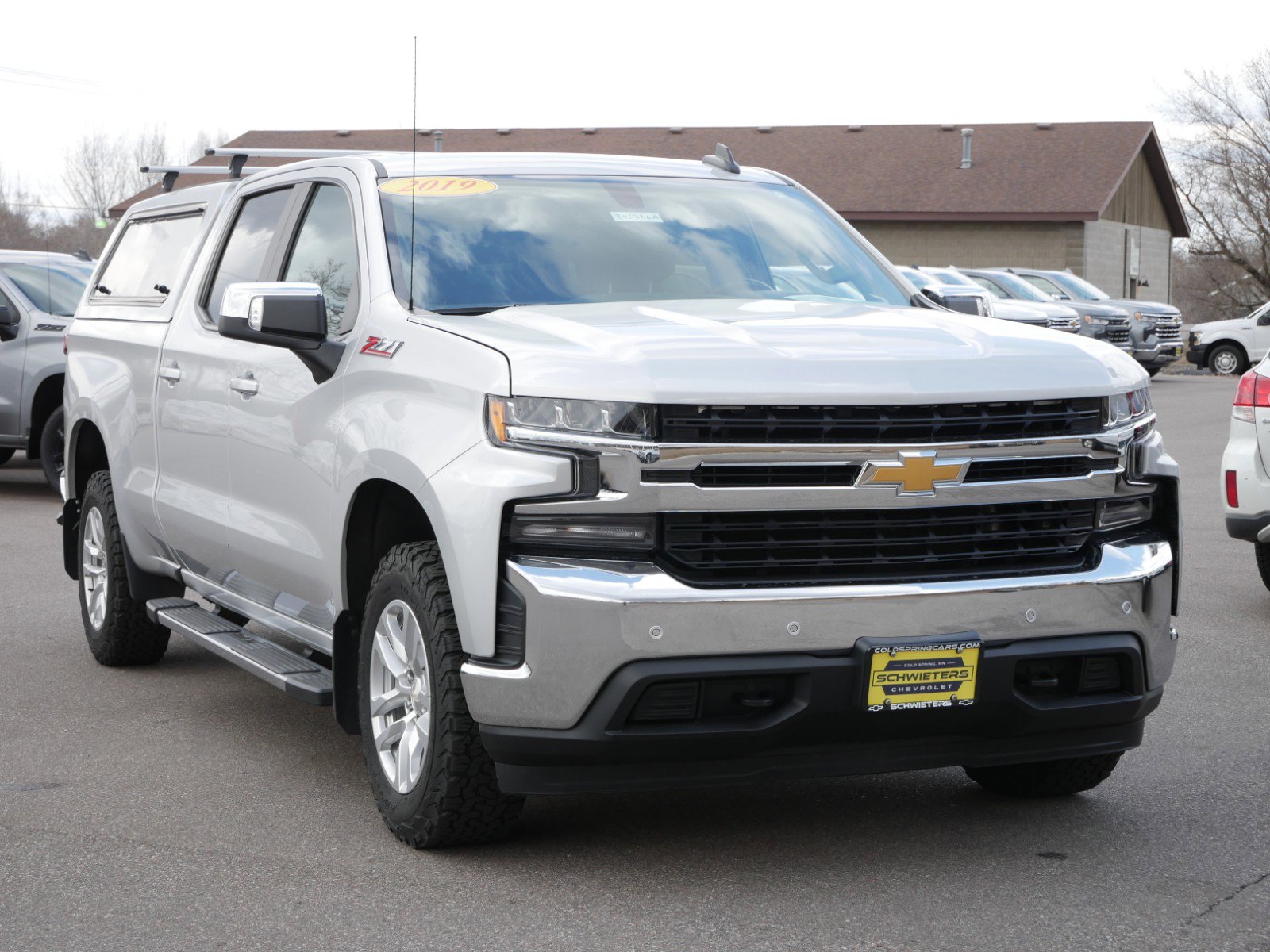 Used 2019 Chevrolet Silverado 1500 LT with VIN 3GCUYDED5KG184590 for sale in Cold Spring, Minnesota