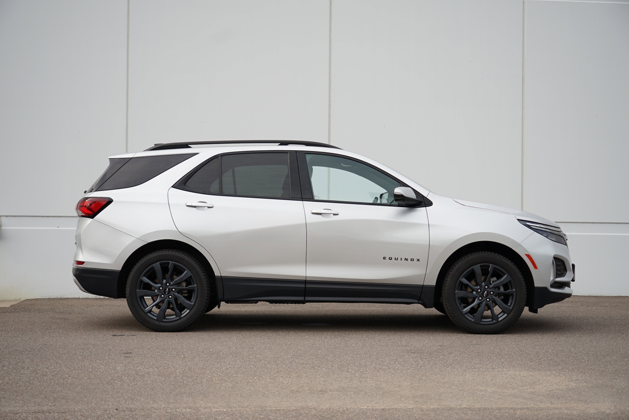 Used 2022 Chevrolet Equinox RS with VIN 3GNAXWEV1NS121408 for sale in Cold Spring, Minnesota