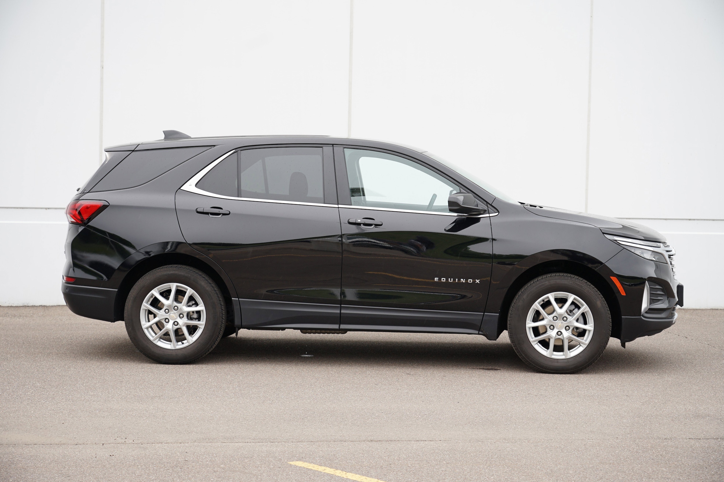 Used 2024 Chevrolet Equinox LT with VIN 3GNAXUEGXRL286198 for sale in Cold Spring, Minnesota