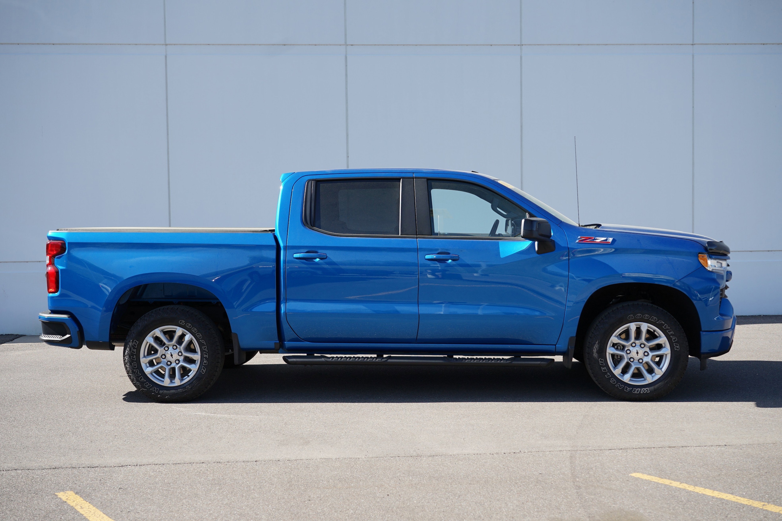 Used 2023 Chevrolet Silverado 1500 RST with VIN 1GCUDEED4PZ305070 for sale in Cold Spring, MN