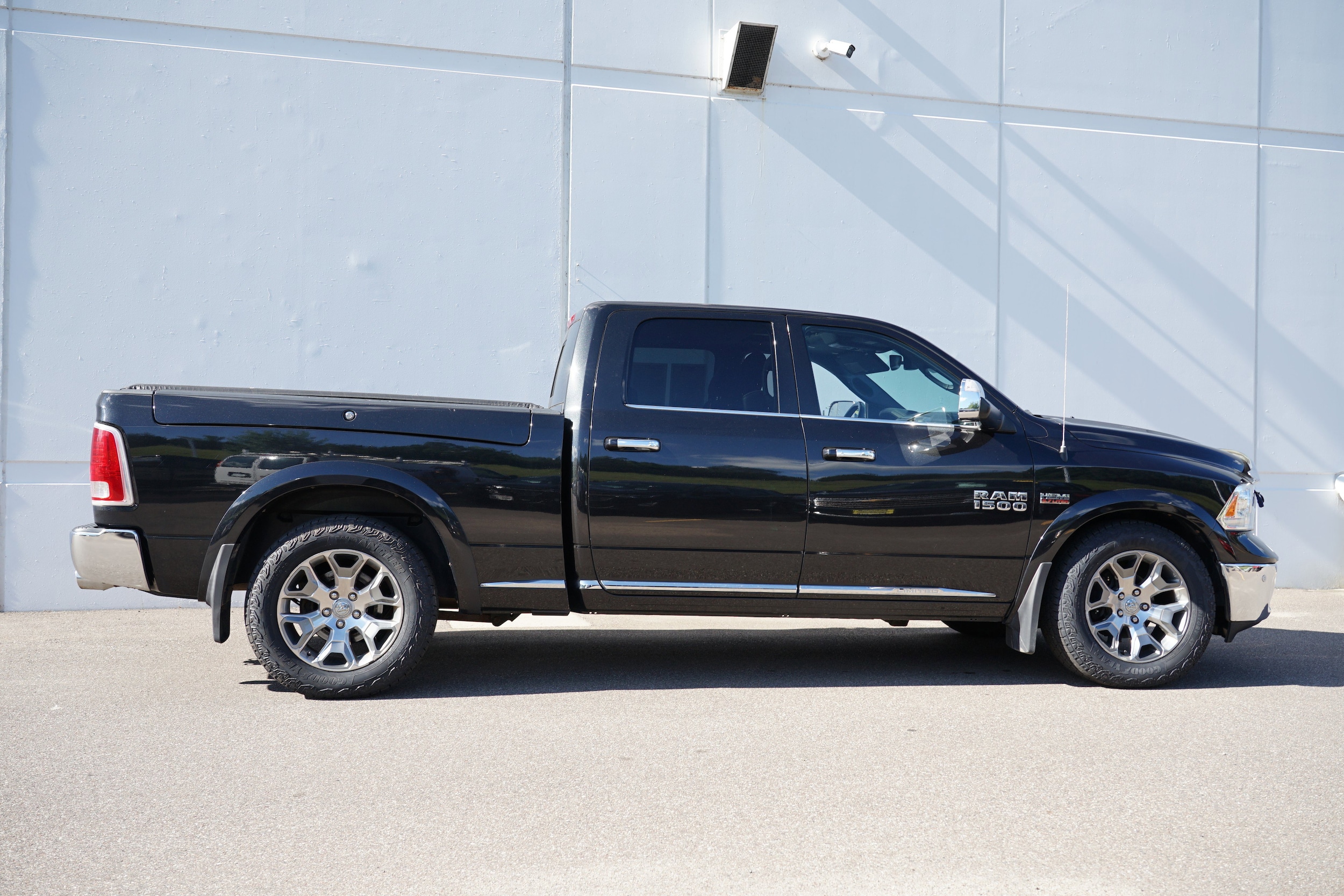 Used 2017 RAM Ram 1500 Pickup Laramie Limited with VIN 1C6RR7WT0HS604047 for sale in Cold Spring, Minnesota