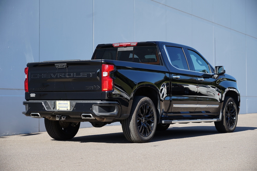 Used 2023 Chevrolet Silverado 1500 High Country Truck Crew Cab