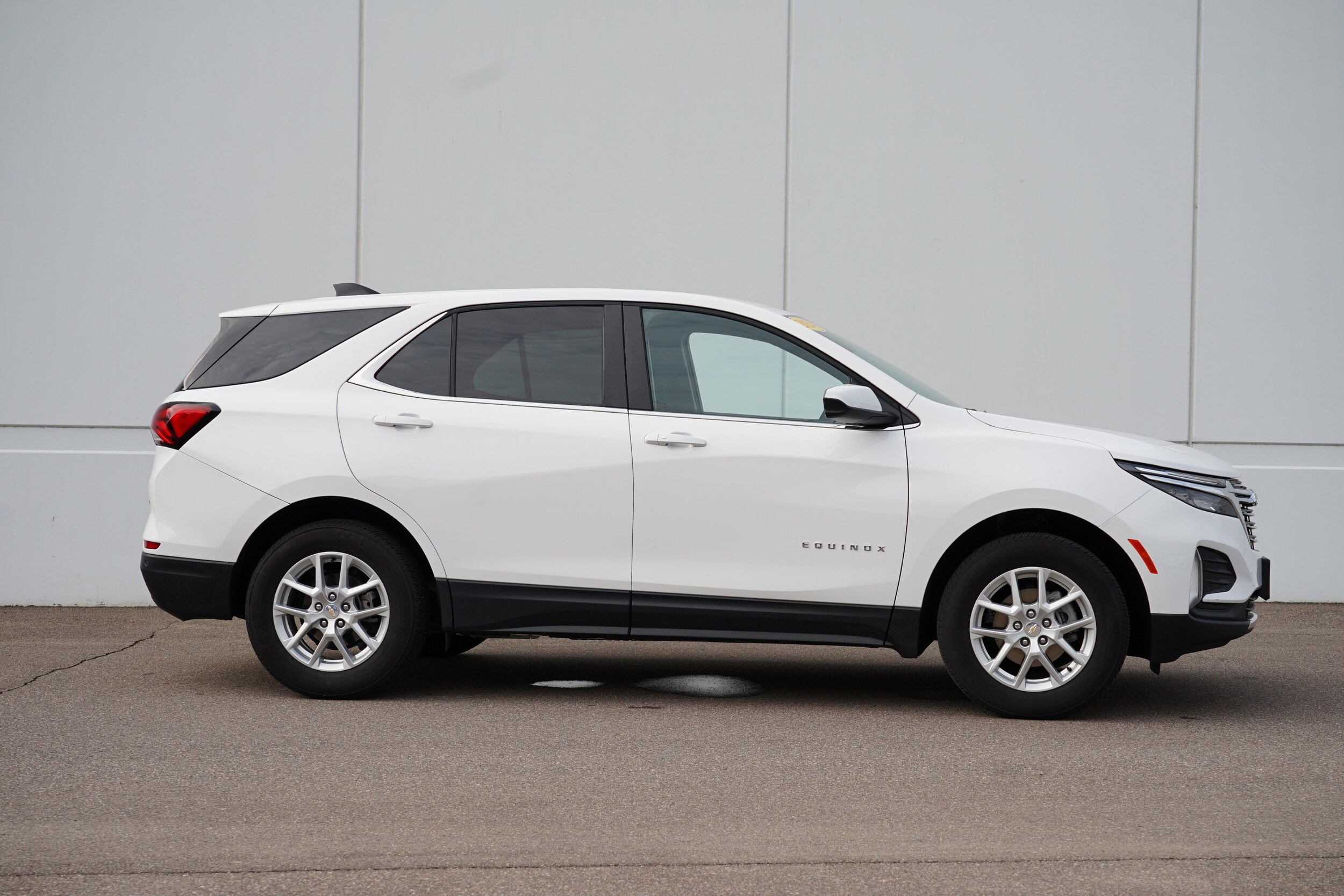 Used 2024 Chevrolet Equinox LT with VIN 3GNAXUEG4RL110862 for sale in Cold Spring, Minnesota