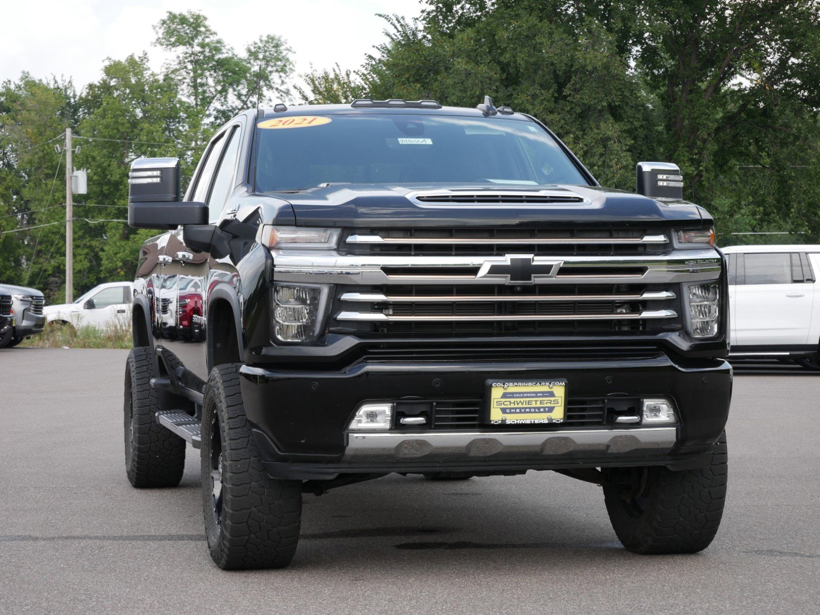 Used 2021 Chevrolet Silverado 3500HD High Country with VIN 1GC4YVEY0MF190231 for sale in Cold Spring, MN