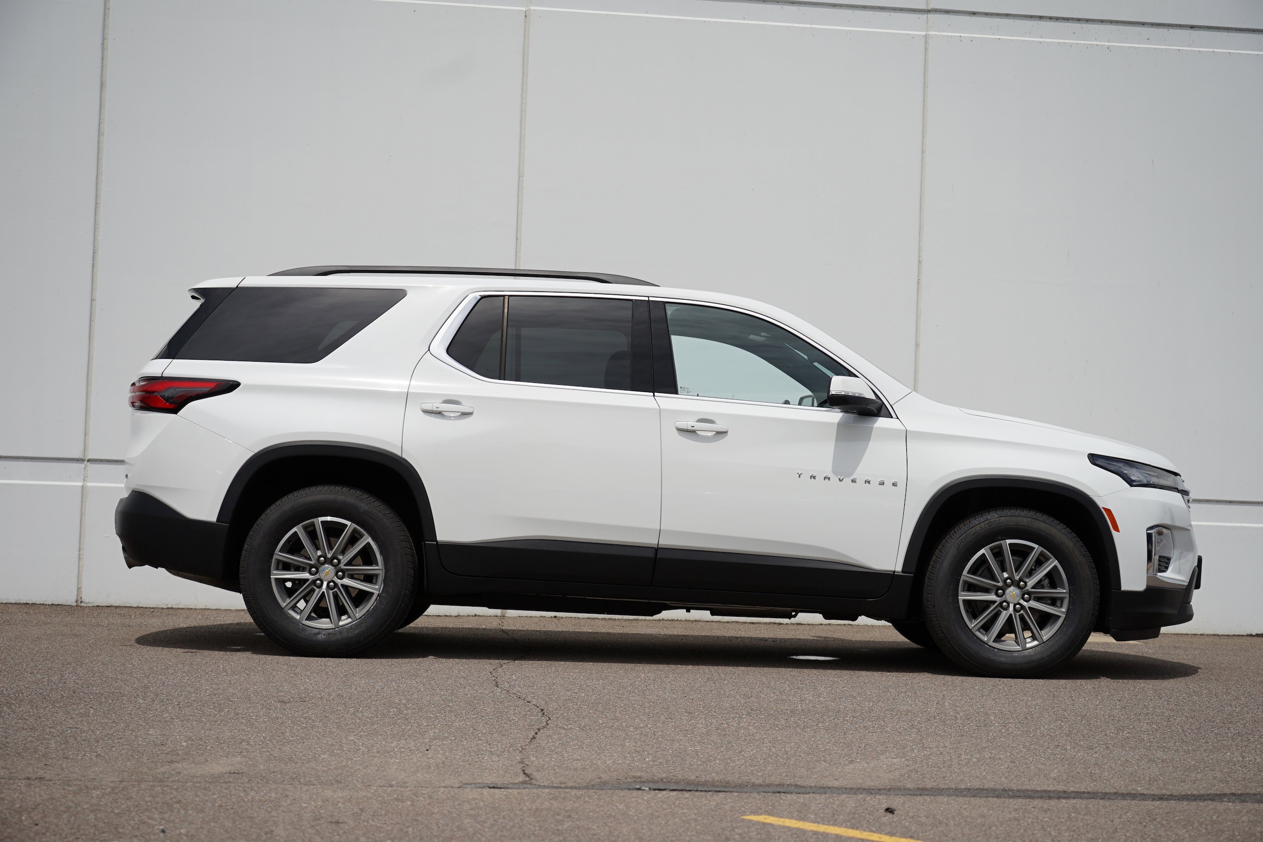Used 2022 Chevrolet Traverse 3LT with VIN 1GNEVHKW6NJ185042 for sale in Cold Spring, Minnesota