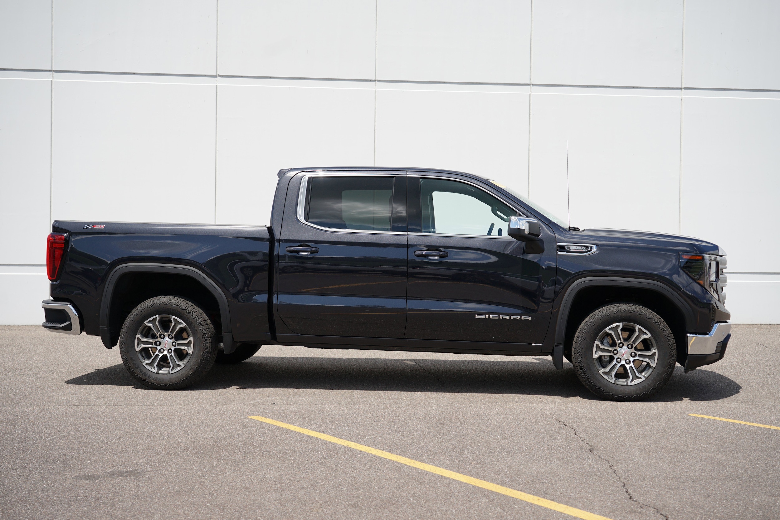 Used 2024 GMC Sierra 1500 SLE with VIN 1GTUUBE89RZ247526 for sale in Cold Spring, Minnesota