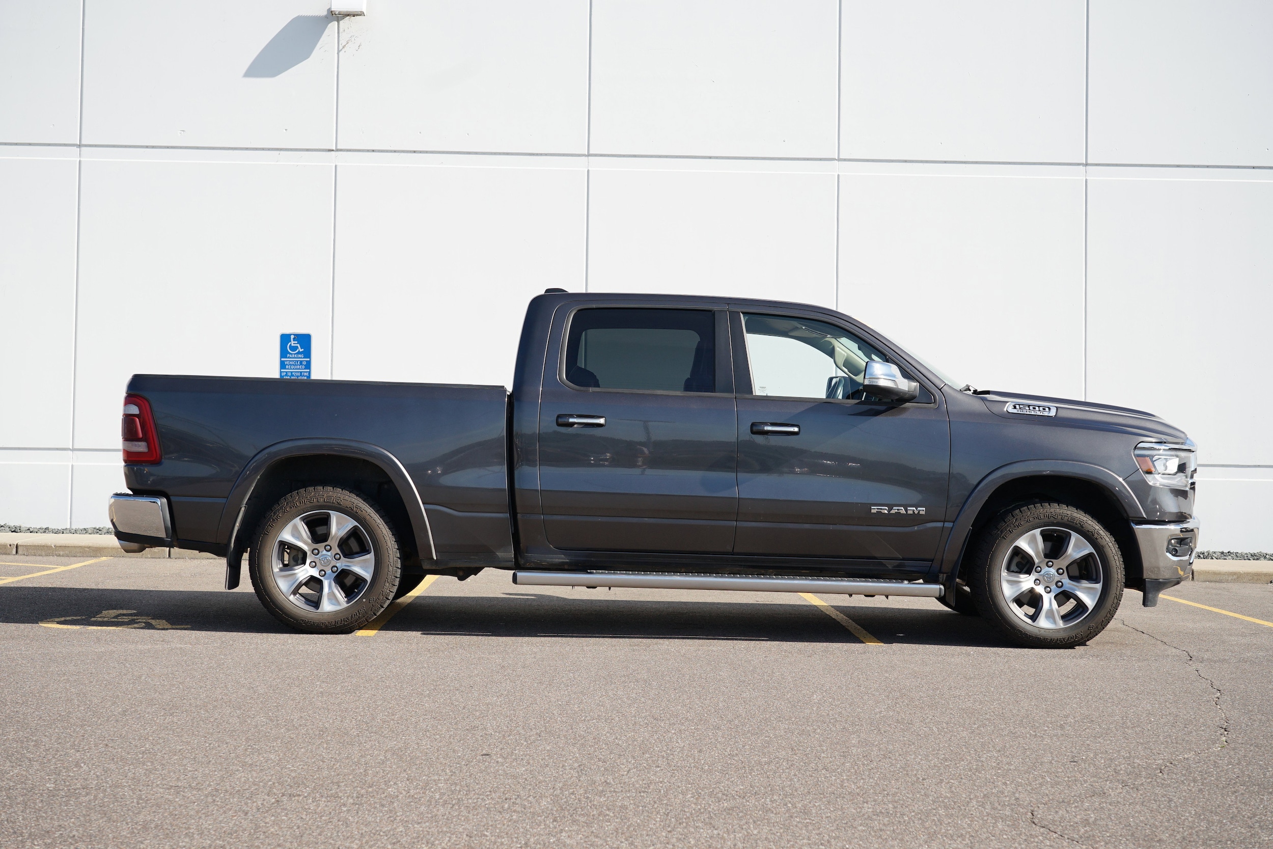 Used 2020 RAM Ram 1500 Pickup Laramie with VIN 1C6SRFRT1LN422999 for sale in Cold Spring, Minnesota